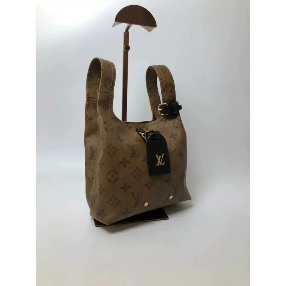 Louis Vuitton Women Pre-Loved Bag Very Good Condition
